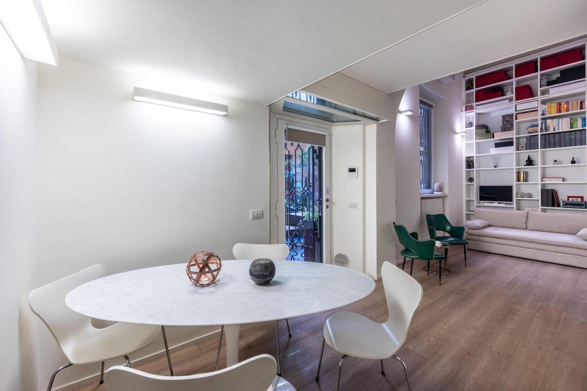 Luxury Duplex Flat With Sauna Few Steps From Duomo * Milán